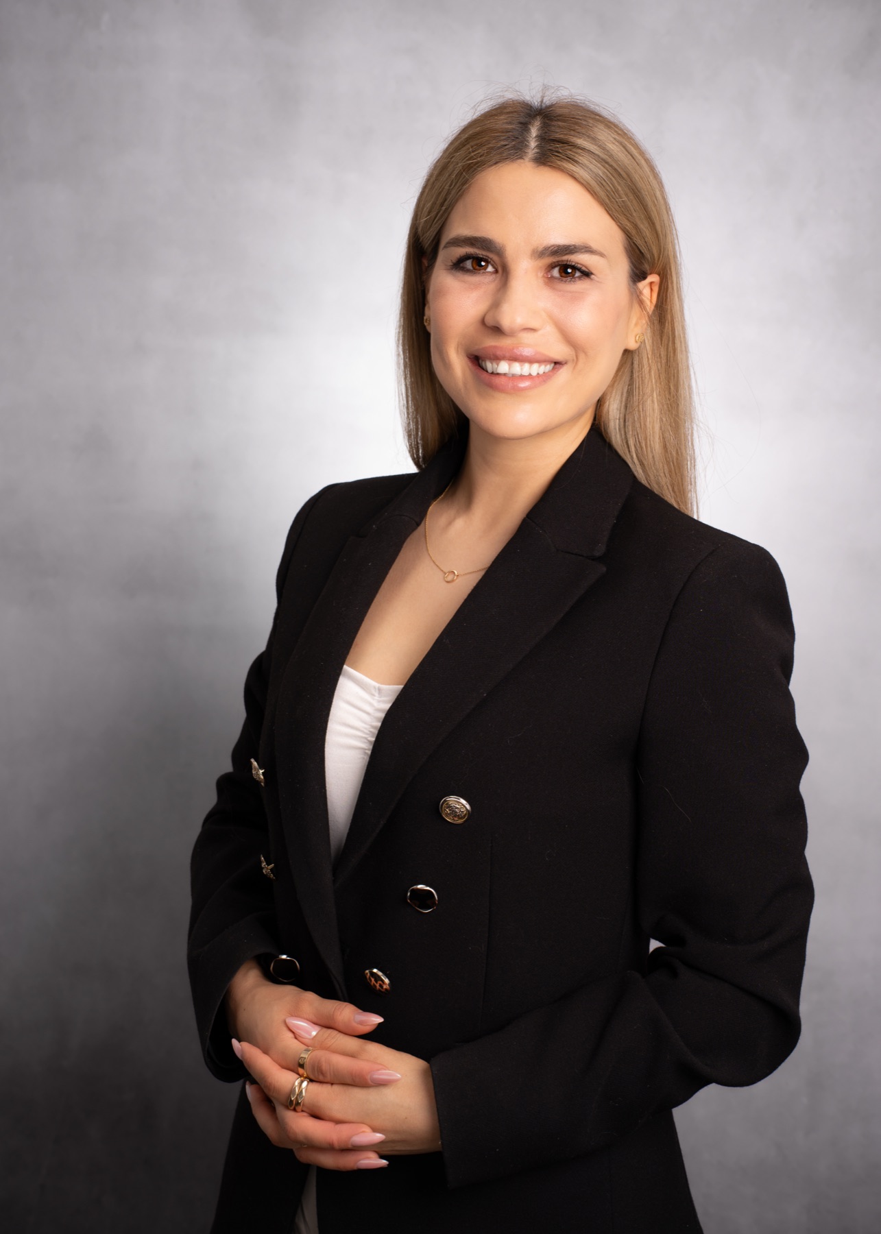 Haniyeh Kouhestani, Ontario mortgage agent